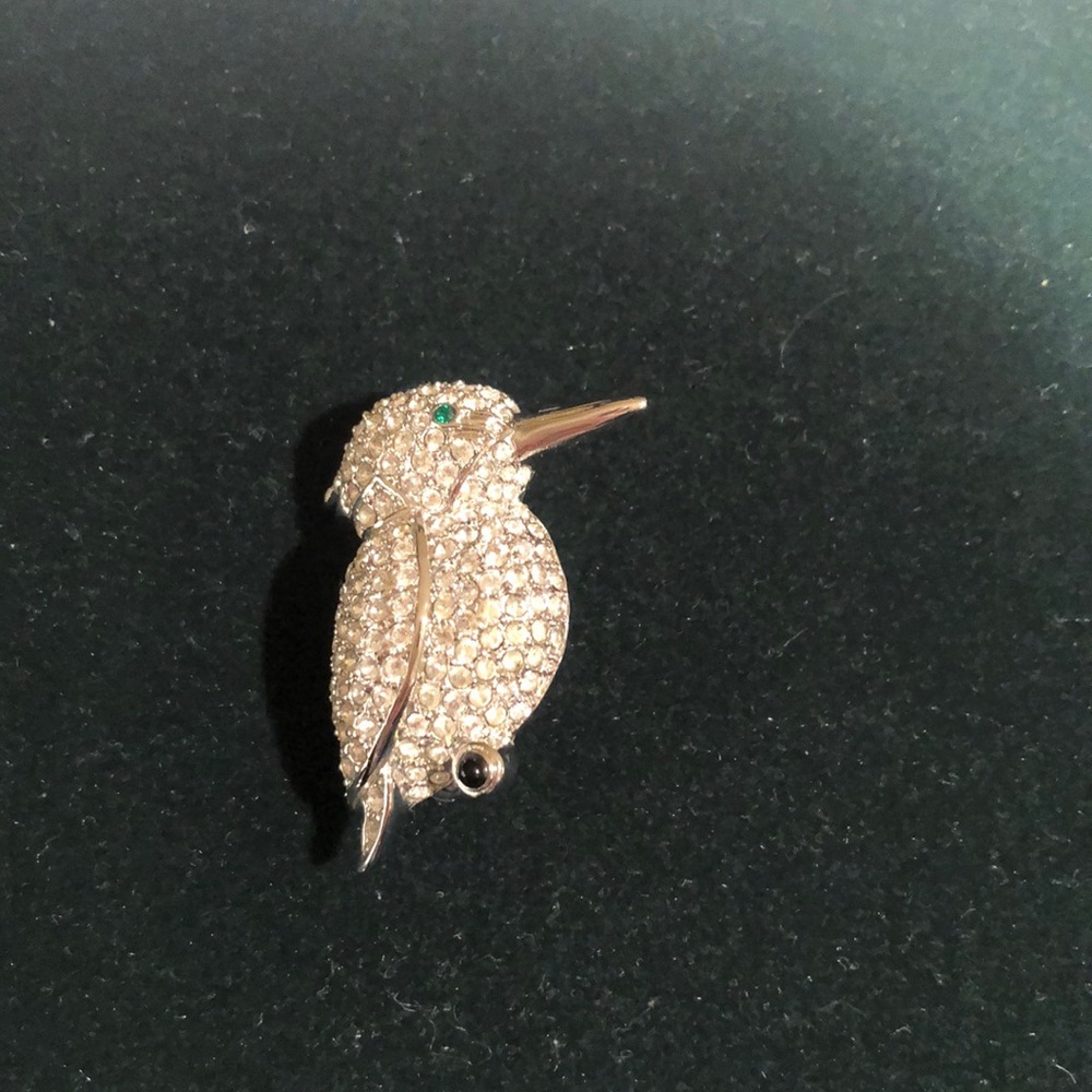 Brooch.